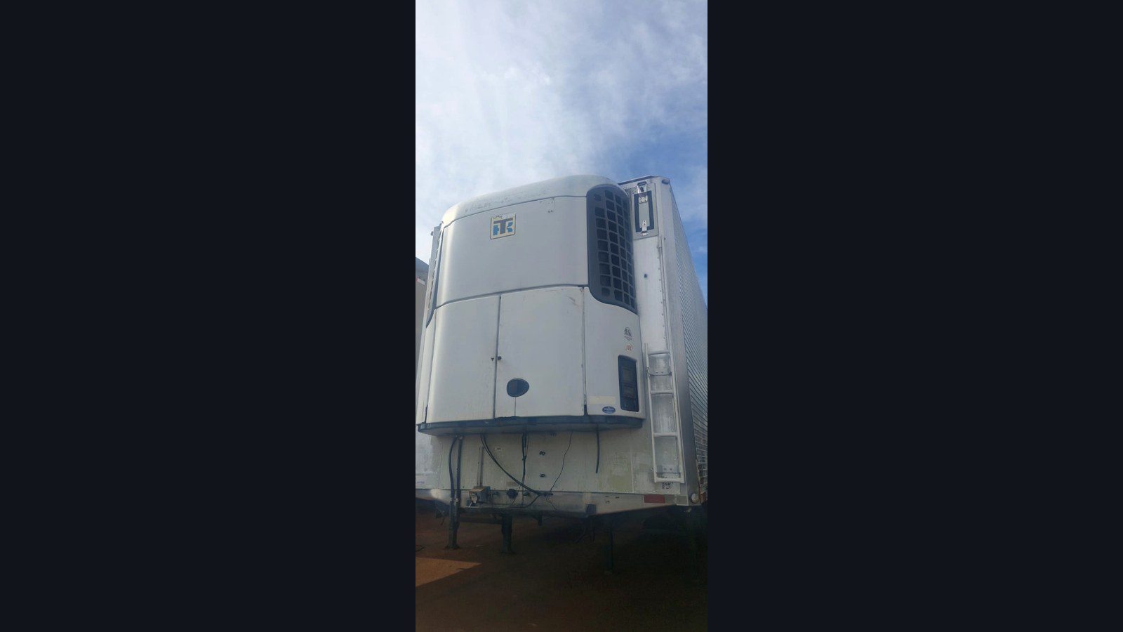 Carreta Frigorífica Randon — foto real 1